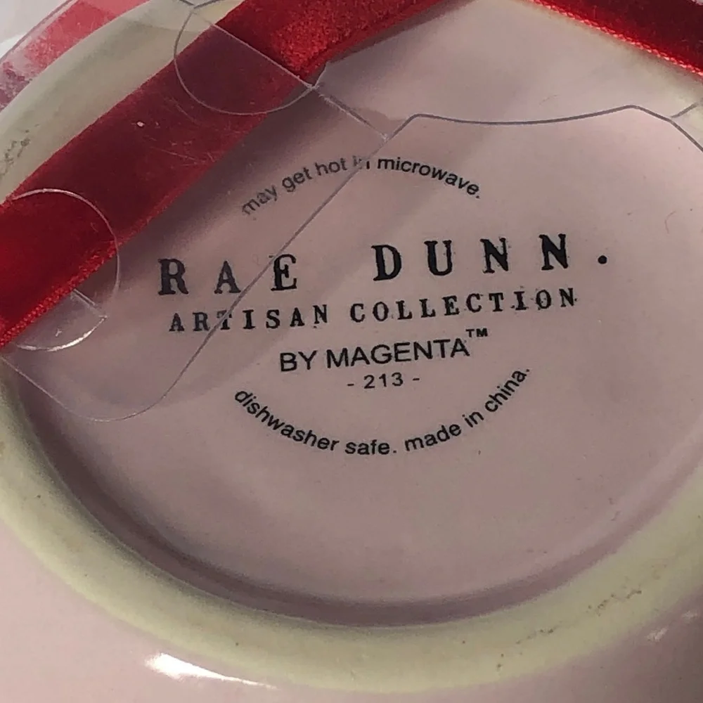 NWT Rae Dunn Set of 4 Pink w/ cutout heart Valentine's Day Measuring Cups